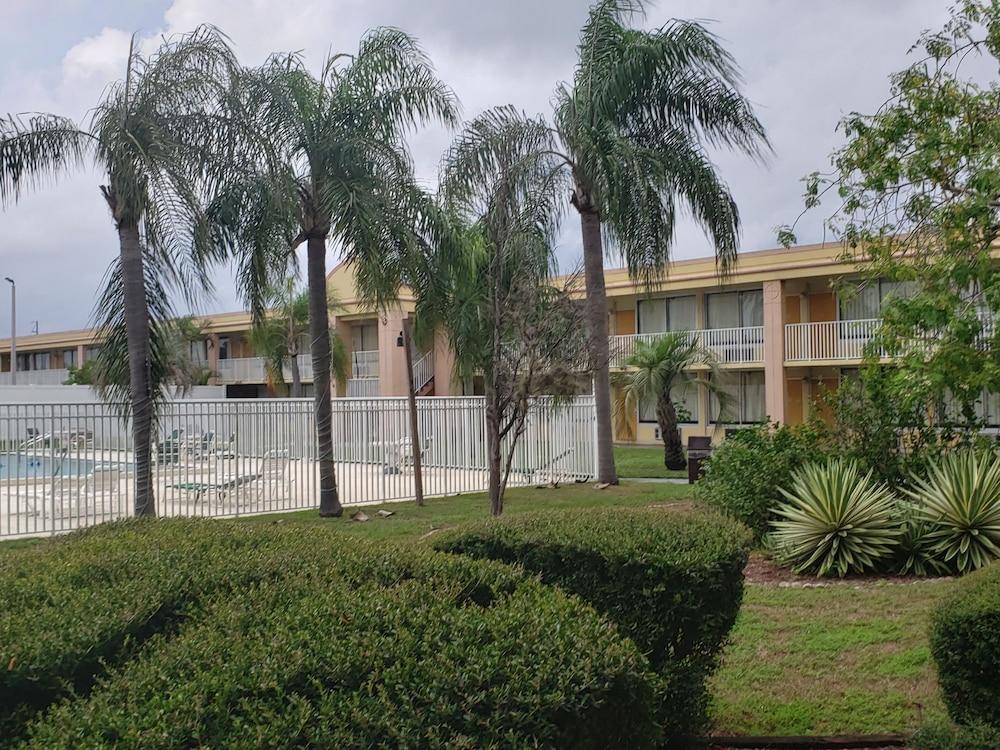 Quality Inn Saint Petersburg North-Tampa Bay St. Petersburg Exterior foto