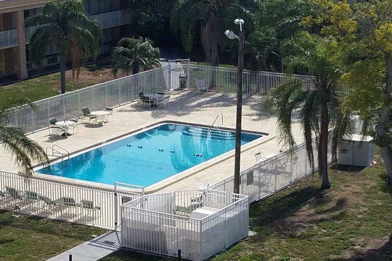 Quality Inn Saint Petersburg North-Tampa Bay St. Petersburg Exterior foto