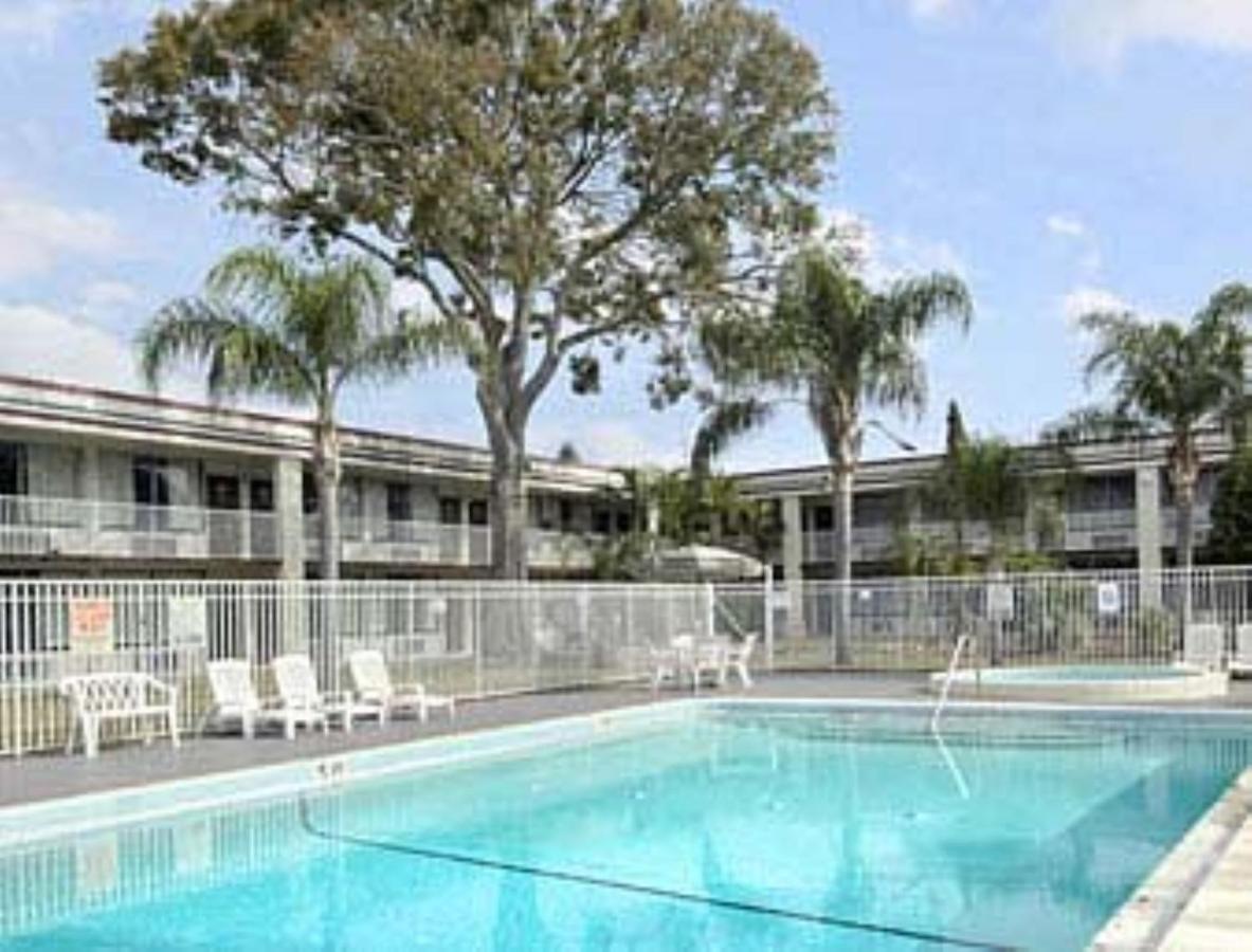 Quality Inn Saint Petersburg North-Tampa Bay St. Petersburg Exterior foto